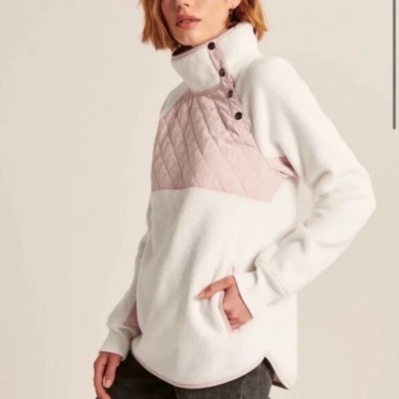 Abercrombie & Fitch Women Blush Asymmetrical Snap-up Fleece Sweater Size M - Picture 1 of 11